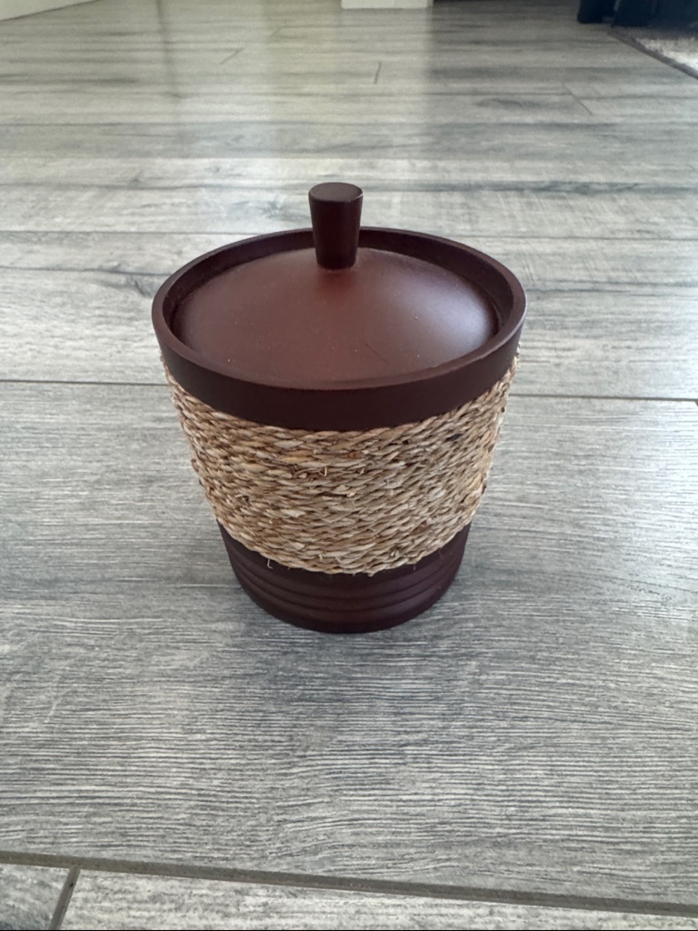 PartyLite Brown and Natural Woven Candle Holder with Lid